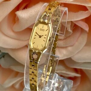 Vintage Seiko Gold-Tone Narrow Case Dainty Ladies Dress Watch